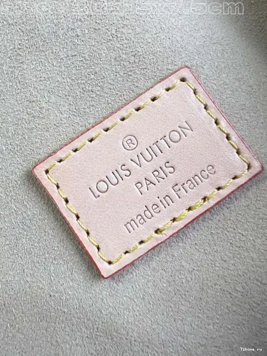 Affordable Saumur VUITTON BB LOUIS 0510